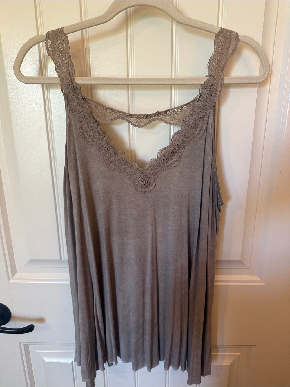 LA MIEL Taupe Lace-Trim Swing Chemise